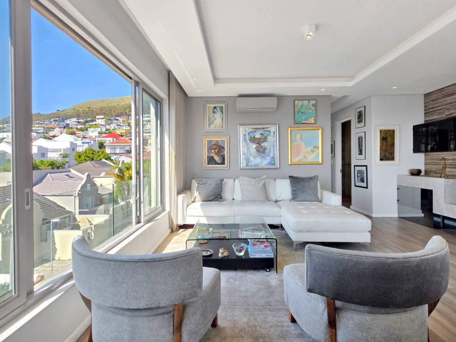 To Let 2 Bedroom Property for Rent in Green Point Western Cape